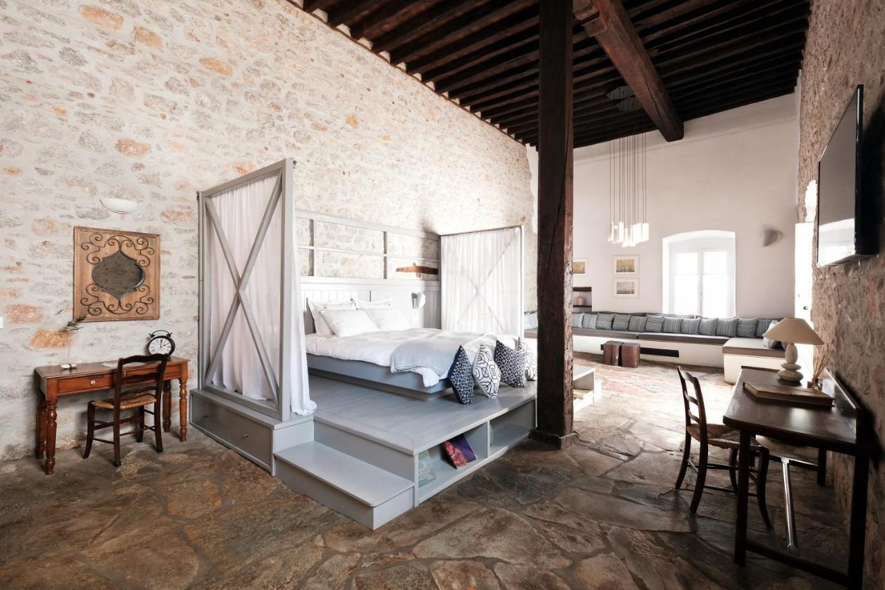 Keresbino Hydra Manor House Villa ภายนอก รูปภาพ