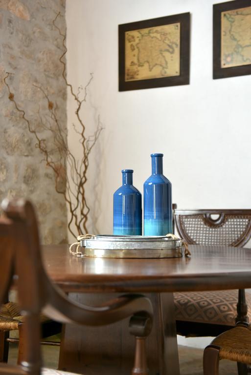 Keresbino Hydra Manor House Villa ภายนอก รูปภาพ